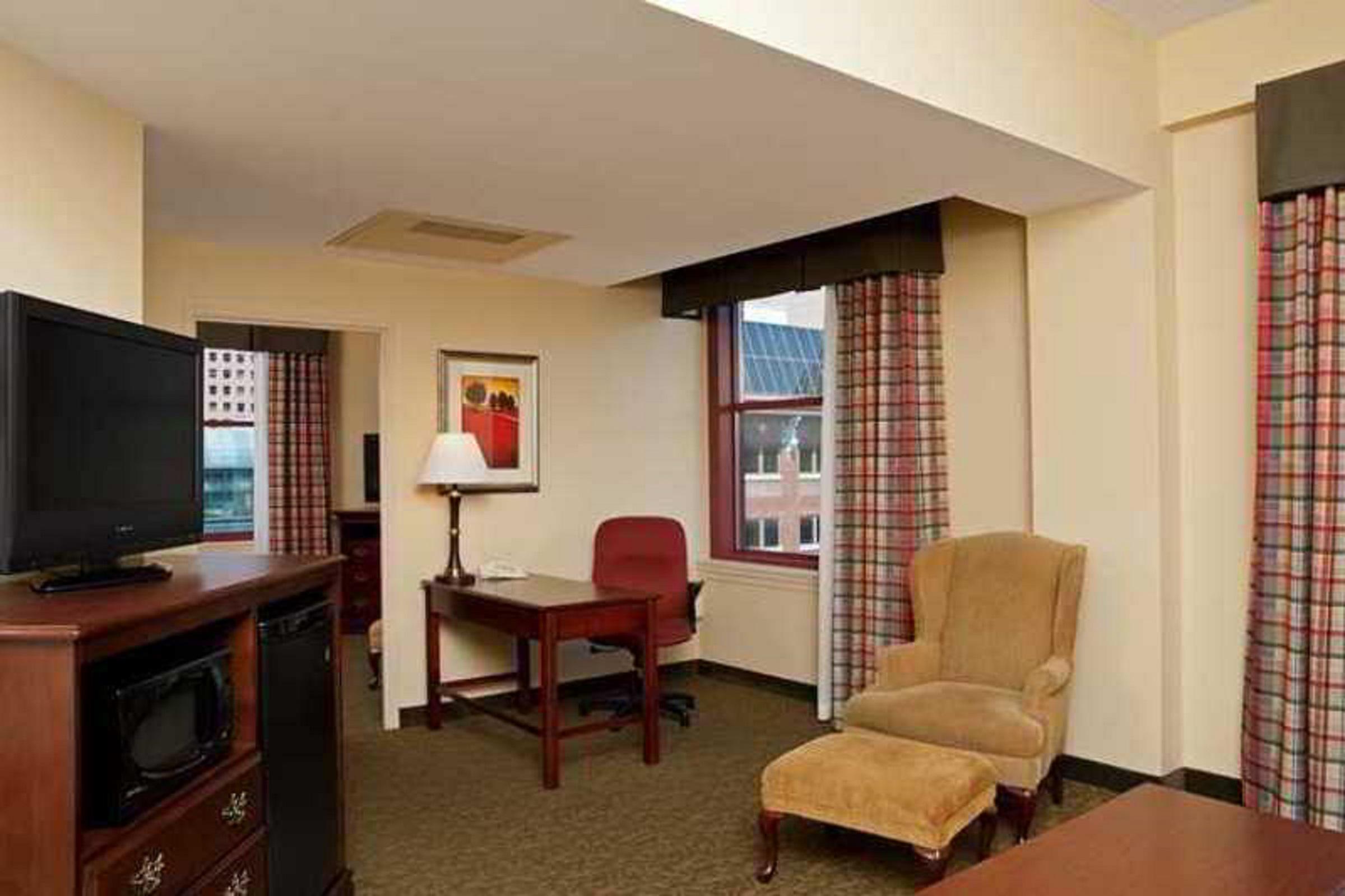 Hampton Inn Indianapolis Downtown Across From Circle Centre Eksteriør billede