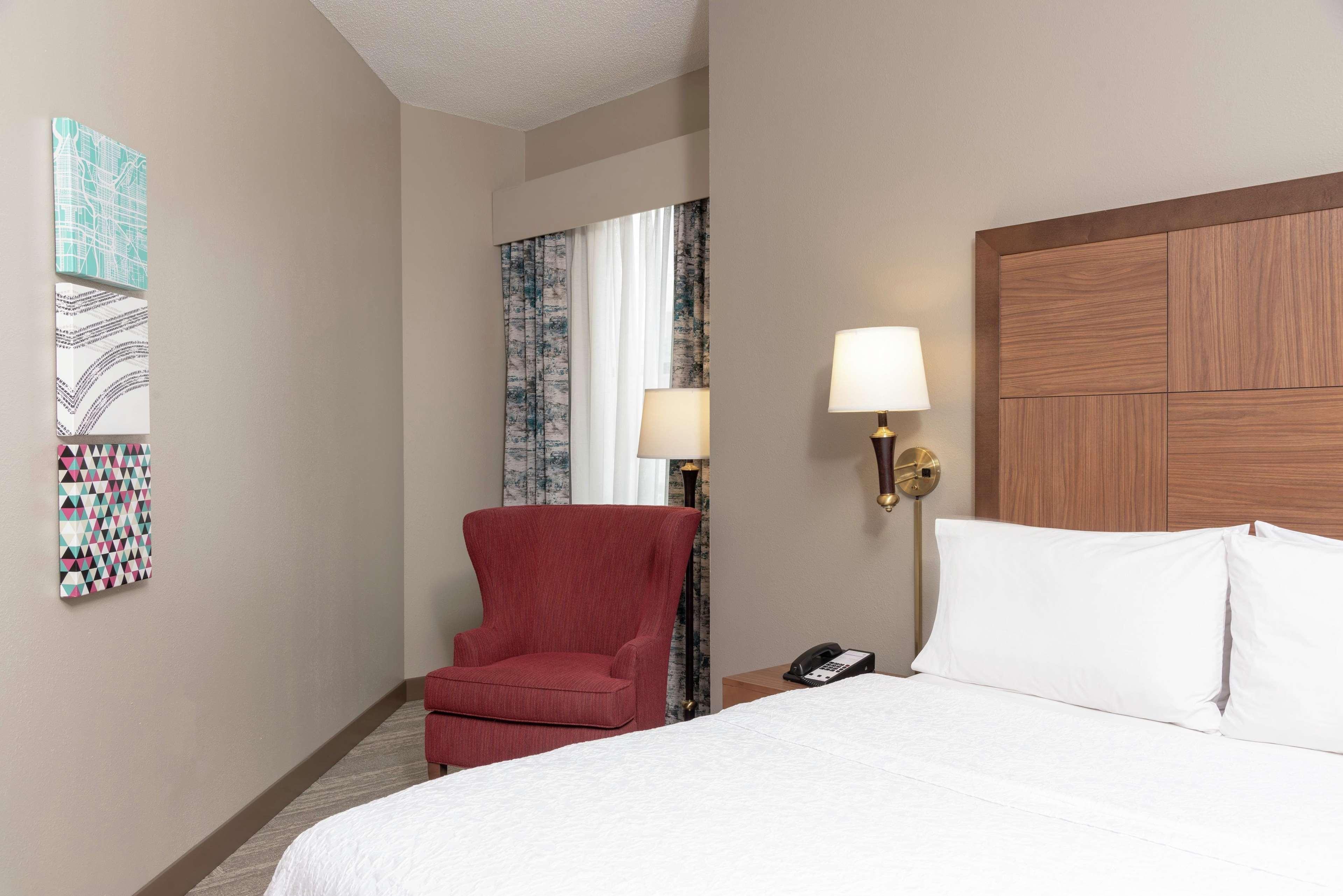Hampton Inn Indianapolis Downtown Across From Circle Centre Eksteriør billede