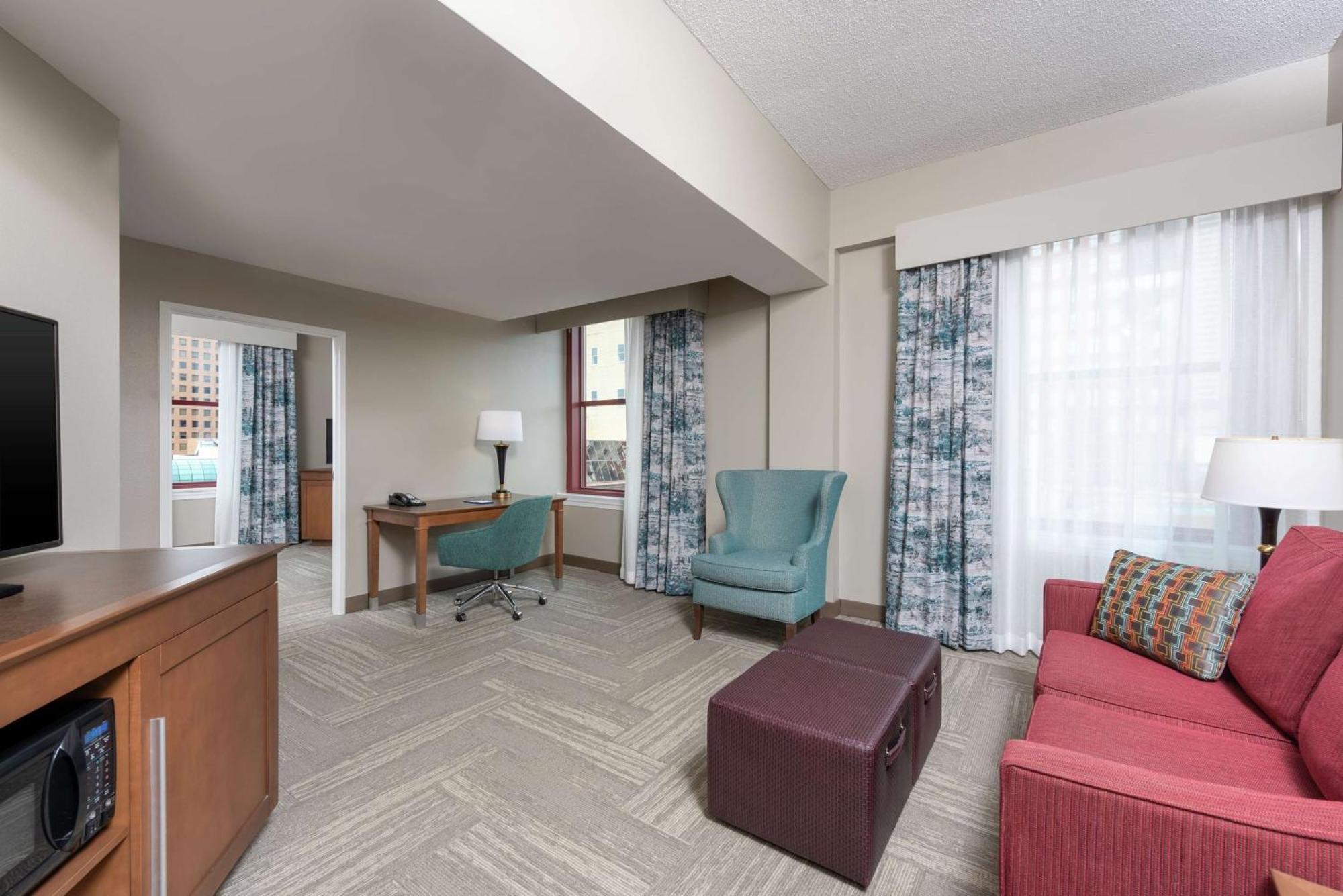 Hampton Inn Indianapolis Downtown Across From Circle Centre Eksteriør billede